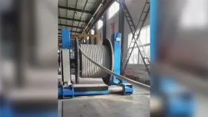 Línea de extrusión para aislamiento y revestimiento de cables